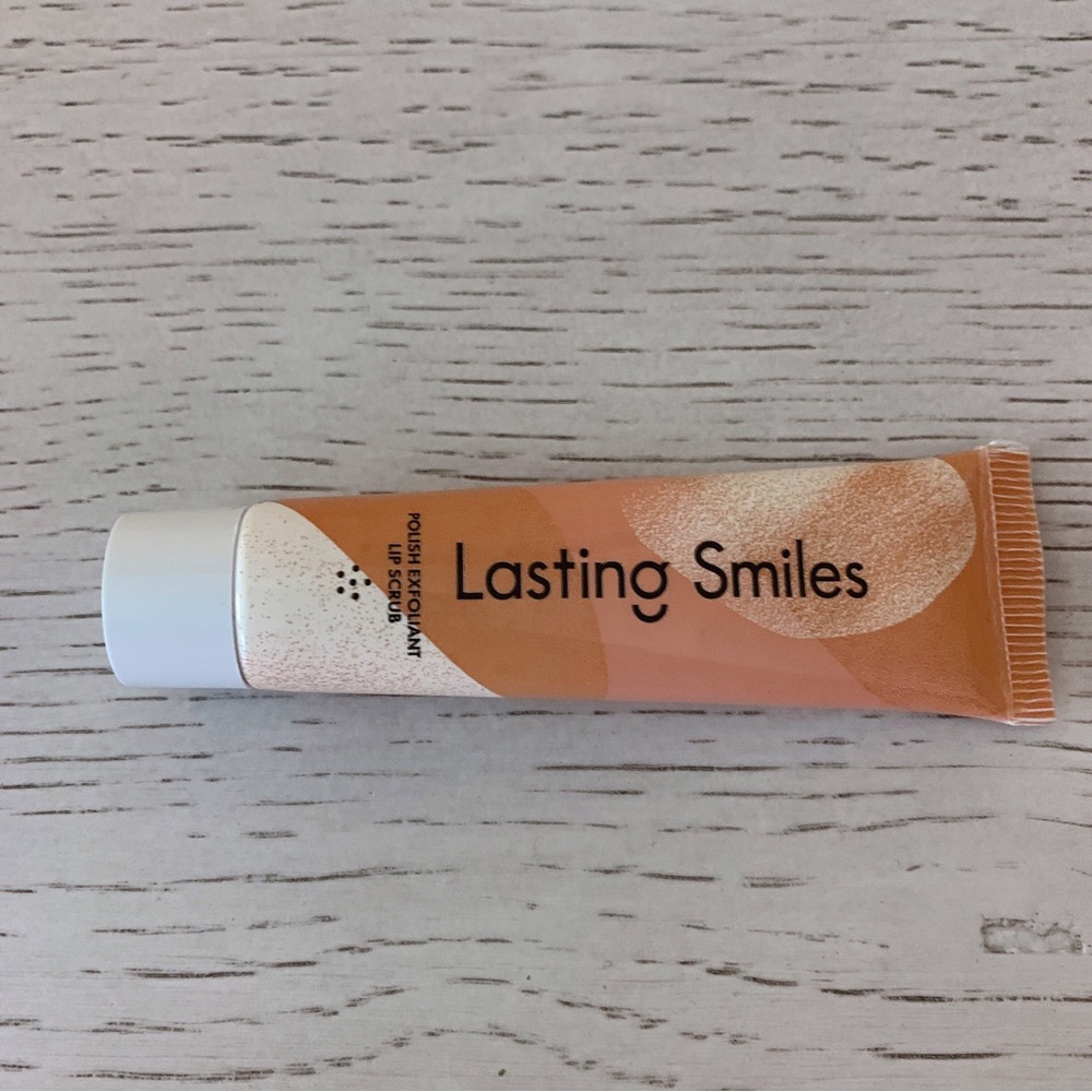 Lasting Smiles Polish Exfoliant Lip Scrub